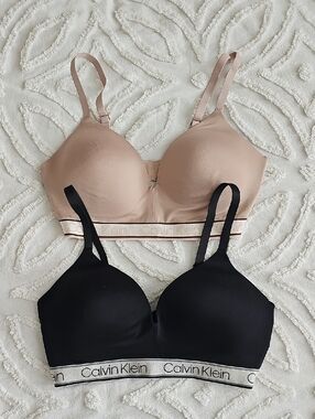 Calvin Klein Nude and Black Seamless T-Shirt Bras with Logo Band